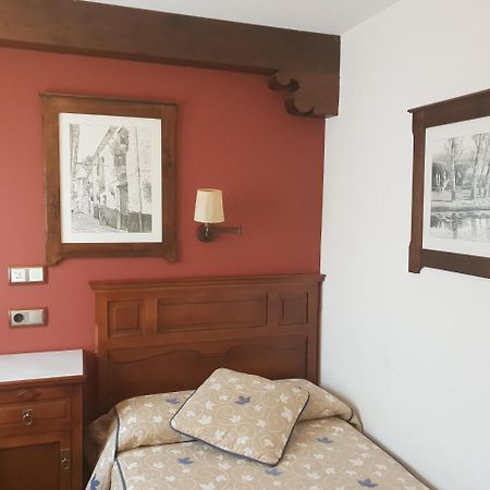 Hospederia Ana Pilar Hotel Porcuna Buitenkant foto