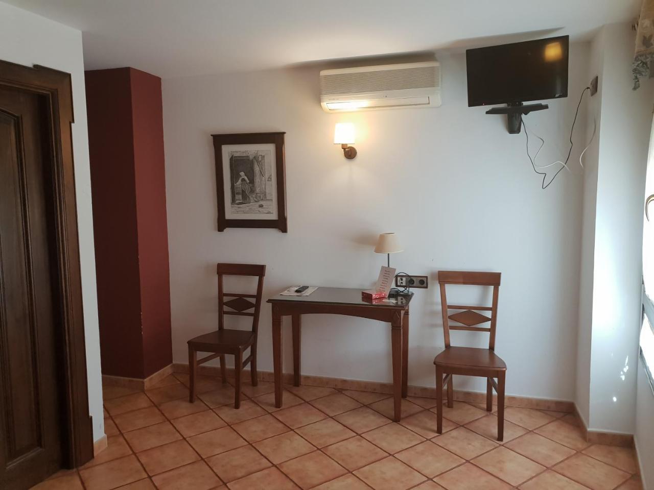 Hospederia Ana Pilar Hotel Porcuna Buitenkant foto