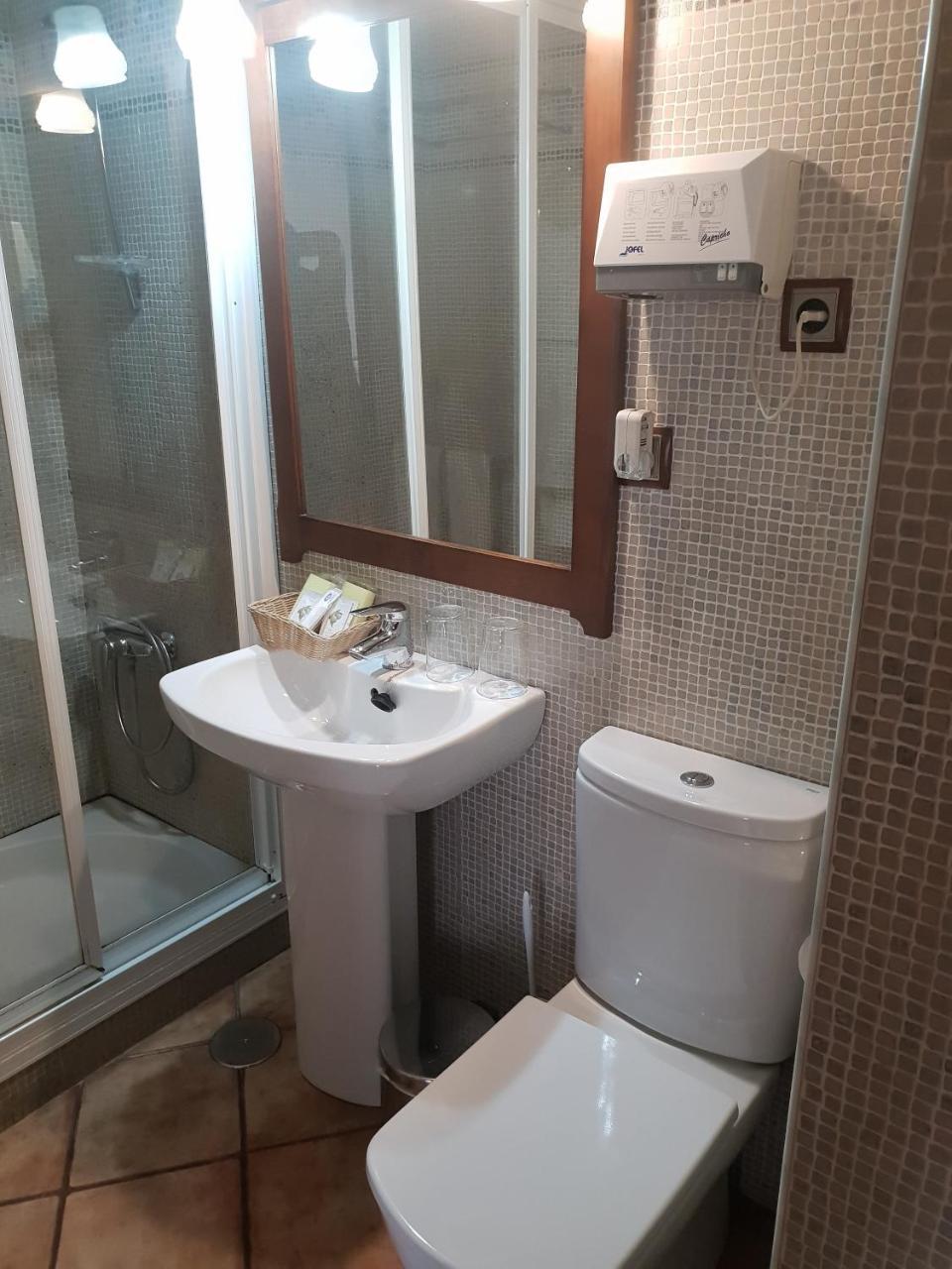 Hospederia Ana Pilar Hotel Porcuna Buitenkant foto