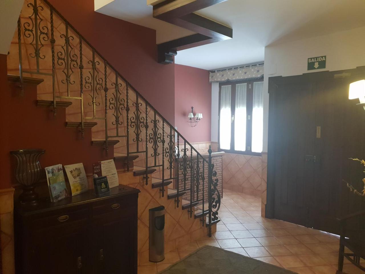 Hospederia Ana Pilar Hotel Porcuna Buitenkant foto